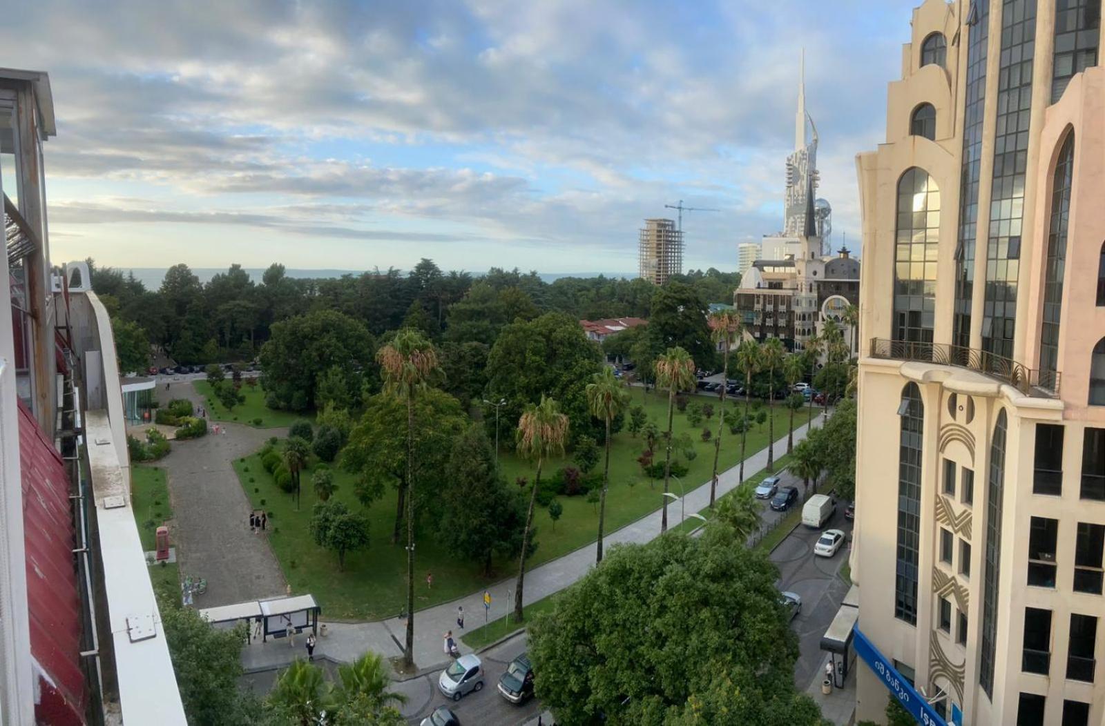 Апартаменты На Луки Асатиани, 2 Батуми Экстерьер фото